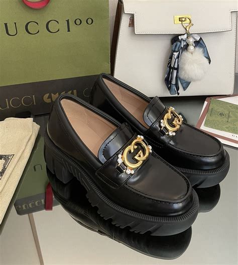 mocassim tratorado gucci